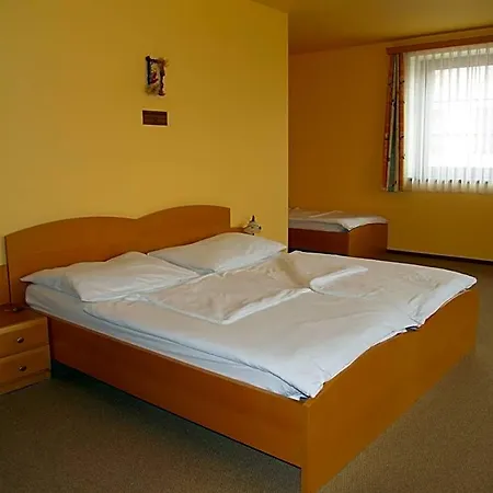U Krbu 3* Vestec (Prague-West)